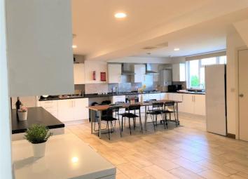 Semi-detached house To Rent in Coventry