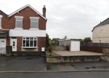 Semi-detached house For Sale in Swadlincote