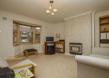 End terrace house For Sale in Leigh