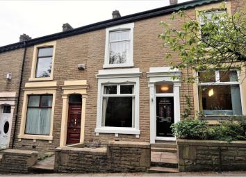 Terraced house For Sale in Darwen