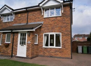 Semi-detached house To Rent in Wilmslow