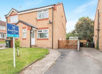 Semi-detached house To Rent in Leeds