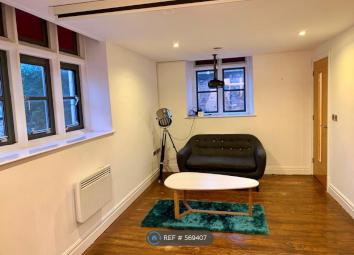 Flat To Rent in Lancaster