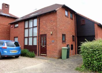 Detached house To Rent in Milton Keynes