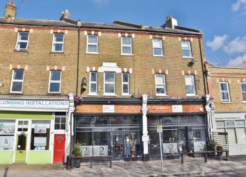 Flat To Rent in Twickenham