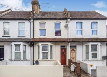 Maisonette For Sale in Croydon