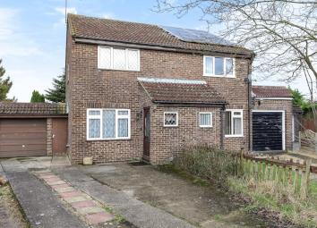 Semi-detached house For Sale in Hemel Hempstead