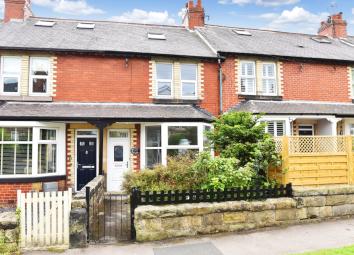 Terraced house For Sale in Harrogate