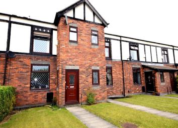 Mews house For Sale in Bolton