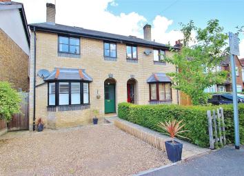 Detached house For Sale in Woking