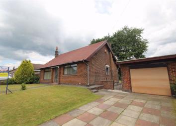 Detached bungalow For Sale in Wigan