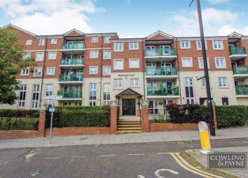 Flat For Sale in Westcliff-on-Sea