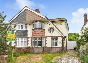 4 Bedroom Semi-detached house for sale