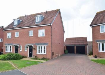 4 Bedroom Semi-detached house for sale