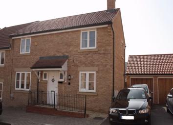 Semi-detached house To Rent in Milton Keynes