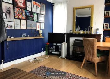 Maisonette To Rent in London