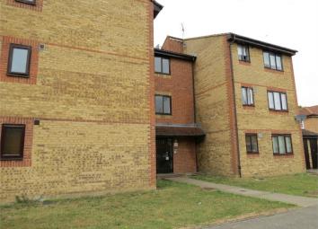 Flat To Rent in Watford