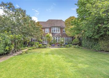 Detached house For Sale in London