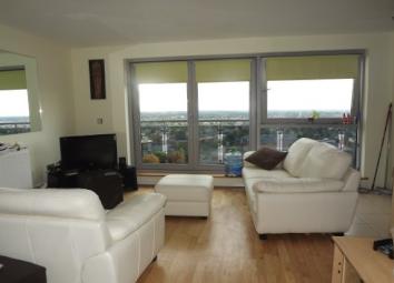 Flat To Rent in Sutton