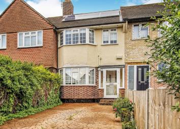 Terraced house For Sale in Worcester Park