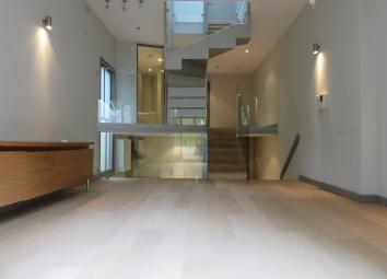 End terrace house To Rent in London