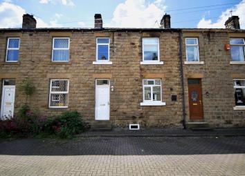 Terraced house For Sale in Wakefield
