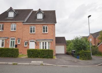 Semi-detached house To Rent in Newcastle-under-Lyme