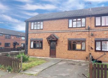 4 Bedroom End terrace house for sale