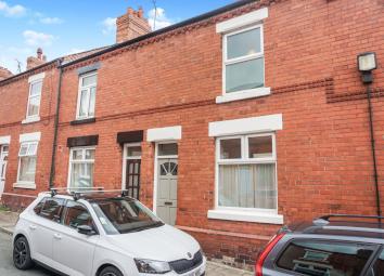 Terraced house For Sale in Chester