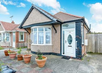 Bungalow For Sale in Rhyl