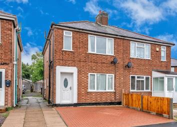 Semi-detached house For Sale in Hinckley