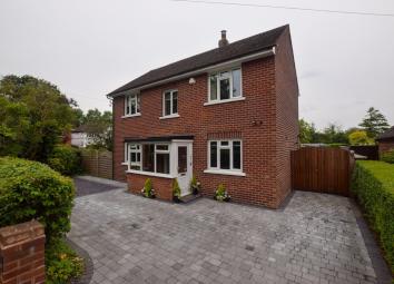 Detached house For Sale in Ellesmere Port