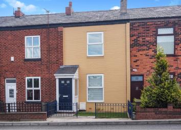 Terraced house For Sale in Bury