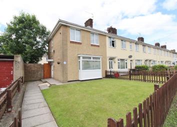 End terrace house For Sale in Newport