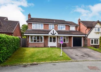 Detached house For Sale in Crewe
