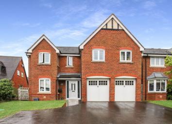 Detached house For Sale in Whitchurch