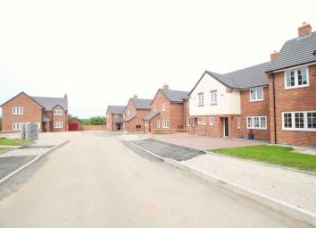 Detached house For Sale in Leicester