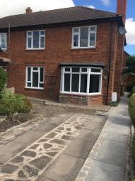Semi-detached house To Rent in Tamworth