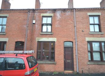 Terraced house To Rent in Leigh