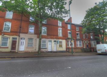 Terraced house For Sale in Nottingham