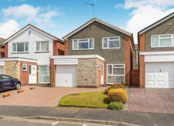 Detached house For Sale in Warwick