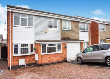 Semi-detached house For Sale in Tamworth
