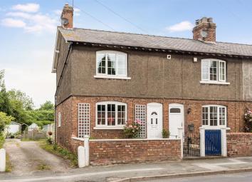 End terrace house For Sale in York