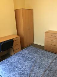 End terrace house To Rent in Swansea