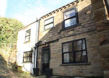 Semi-detached house To Rent in Batley