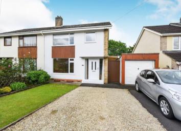 Semi-detached house For Sale in Wells