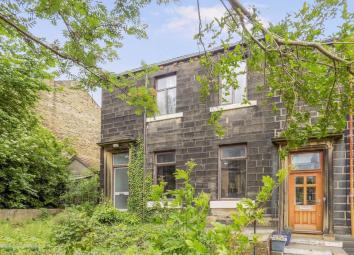 End terrace house For Sale in Bradford