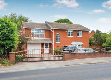 Detached house For Sale in Ormskirk