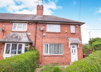 End terrace house For Sale in Leeds