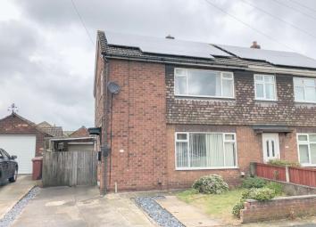 Semi-detached house For Sale in Scunthorpe